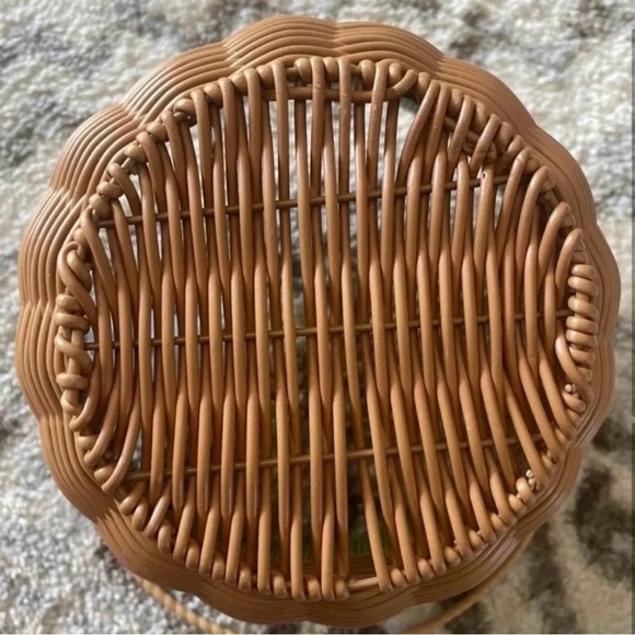 Basket wicker sage green cottagecore farmhouse decor - Picture 3 of 3